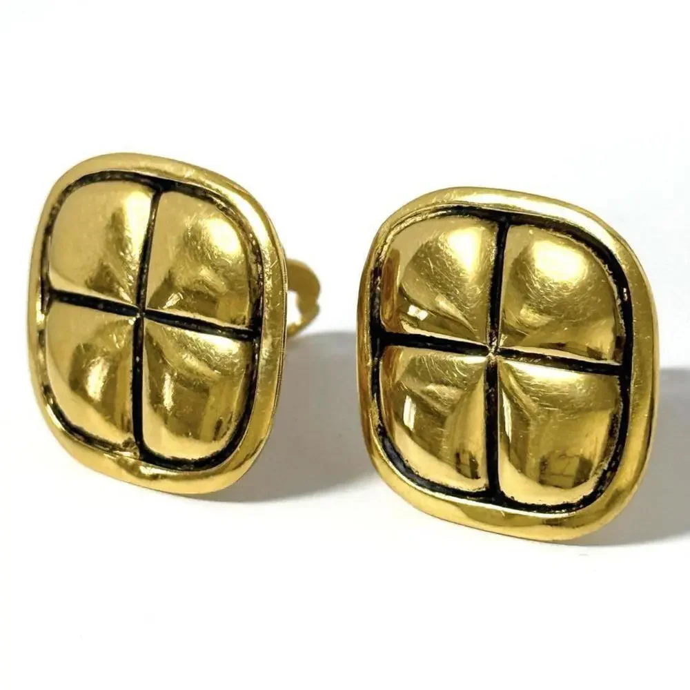 CHANEL Vintage Earrings